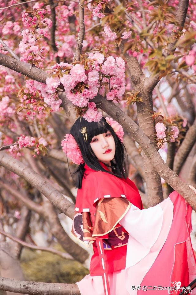 《阴阳师》樱花妖cos，雅致细腻，一瞥一笑皆有故事感-2.jpg