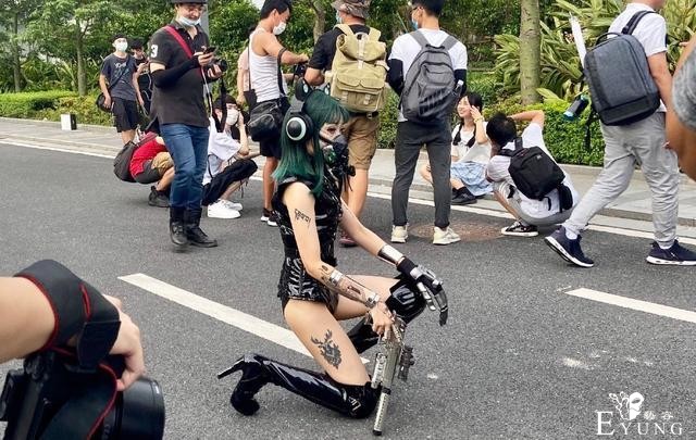 漫展上如何有效鉴别女装大佬？有一招屡试不爽，看完之后内心拔凉-2.jpg