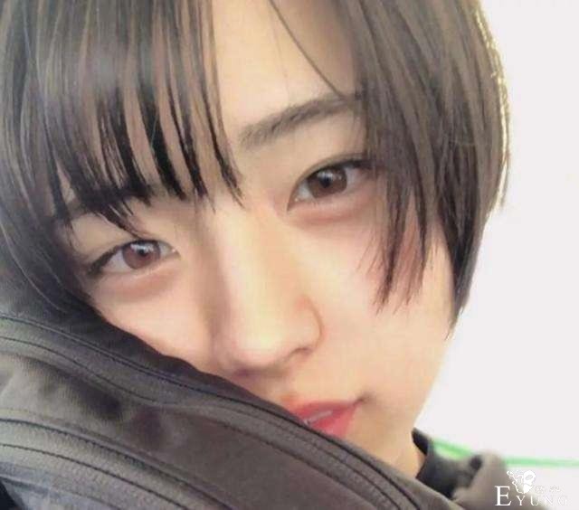 日本“男扮女”高中生走红，看见“异装”后的样子，女生惭愧低头-12.jpg