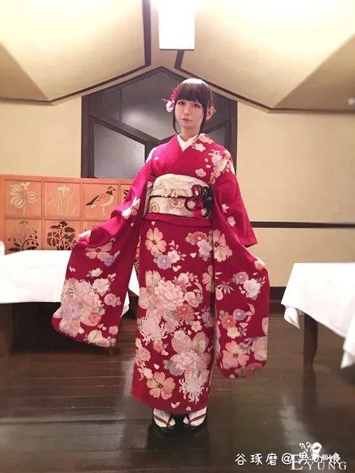 日本第一伪娘！小萝莉竟是摇滚大叔？！因扮女装走上人生巅峰，还生了两个女儿…-11.jpg