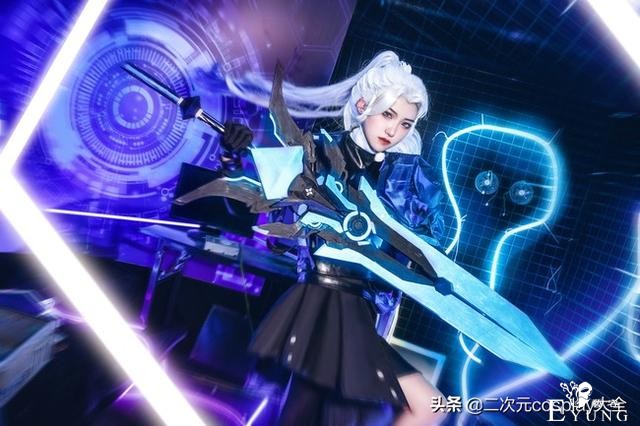 《王者荣耀》花木兰&amp;兰陵王cos，默契交锋，特效时尚帅到不行-8.jpg