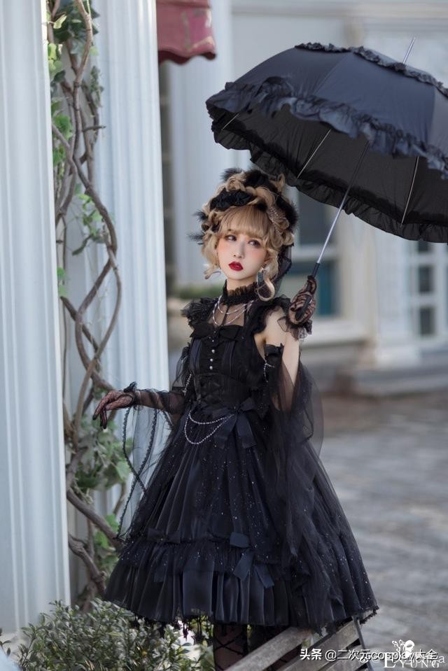 Lolita：黑白花嫁与花，美艳端庄，柔美华丽令人赏心悦目-1.jpg