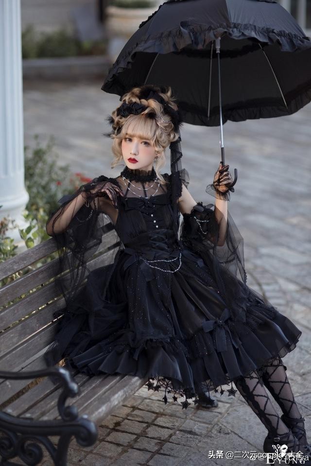 Lolita：黑白花嫁与花，美艳端庄，柔美华丽令人赏心悦目-3.jpg
