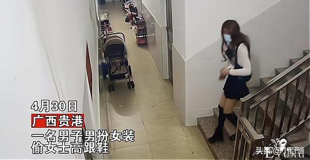 “抠脚大汉”男扮女装偷高跟鞋，短裙丝袜装备齐全，身材成为亮点-1.jpg
