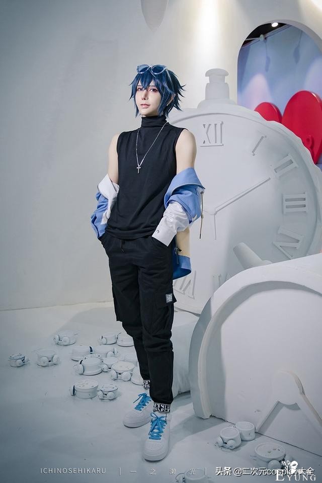 《凹凸世界》雷狮&amp;安迷修cos，原力星球衍生服，帅气又心动的颜值-2.jpg
