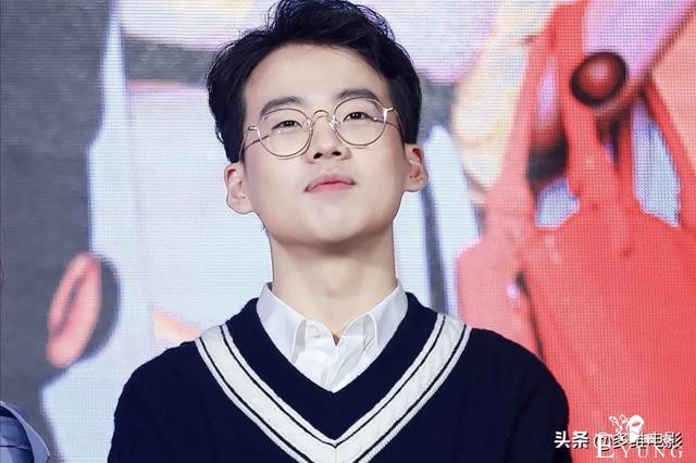 9档综艺4个常驻，少班主郭麒麟连轴转，为了养活德云社也是够拼的-7.jpg