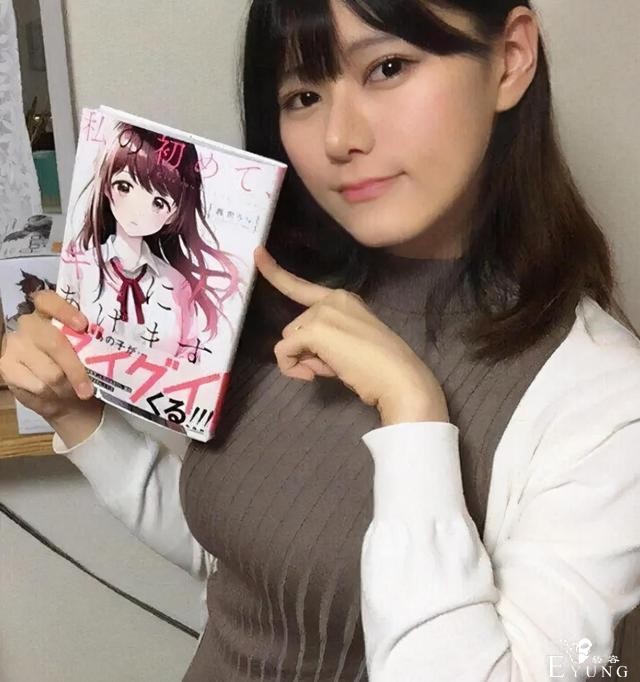日本漫画家大都不爱露脸，但也有例外，比如这位美女本子画师-1.jpg