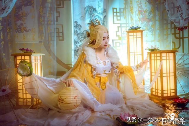 剑网3剑歌惊月cos，雍容华贵，举手投足皆是美艳动人心-10.jpg