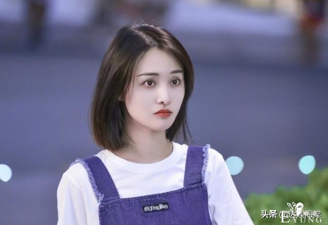 郑爽退圈后，被综艺节目拿来调侃消费，我看到人性丑陋的一面-12.jpg