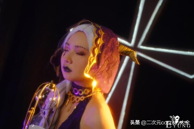 太美了！《第五人格》祭司cos，有种特别的迷人魅力-10.jpg