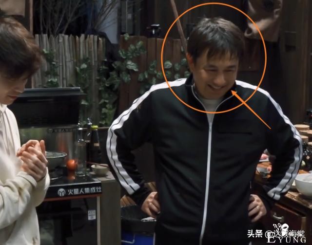 《向往5》：张艺兴做饭搞砸，看清黄磊的表情，师徒关系一目了然-11.jpg