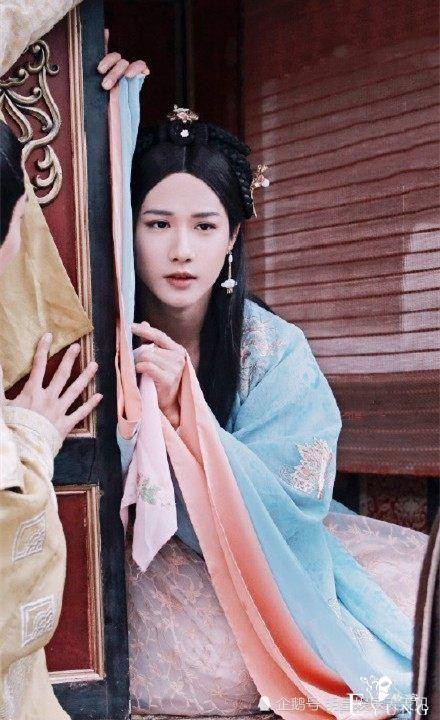 众多鲜肉男扮女装，你被哪位惊艳到了，我看好第七位你呢-10.jpg