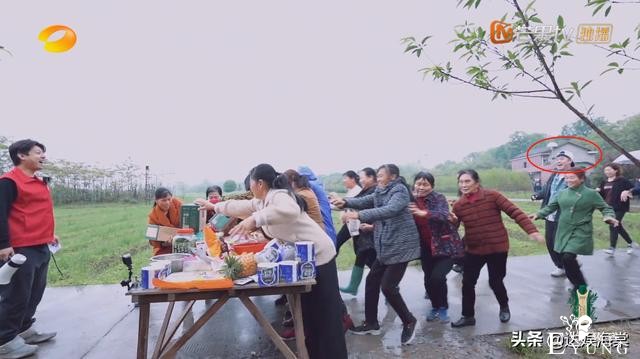 《向往5》录节目，当地村民有多幸福？食材随便拿，还能现场追星-10.jpg