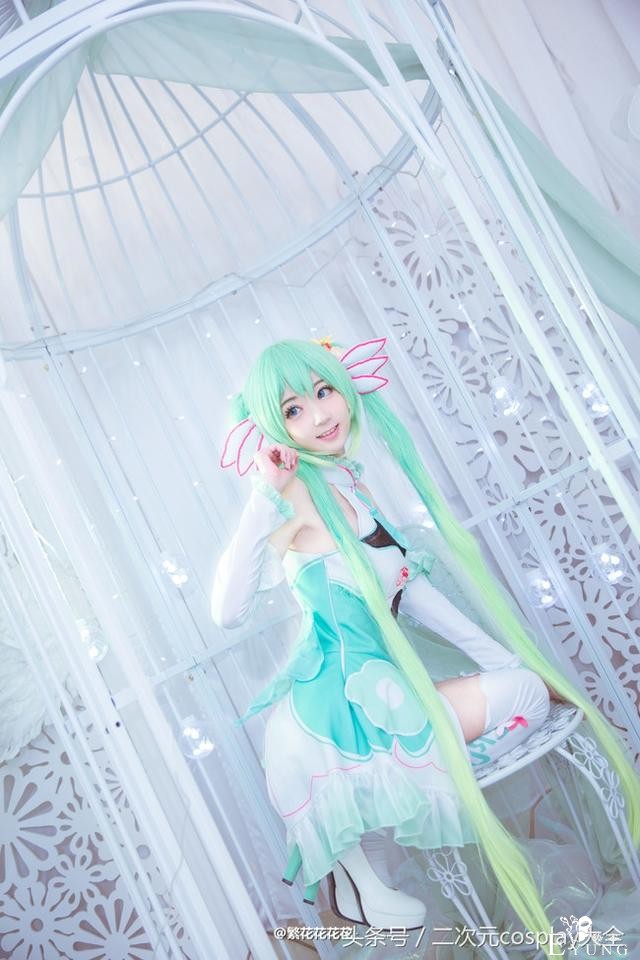 V家2017初音赛车娘cos，笼中的miku小仙女唯美精致-12.jpg