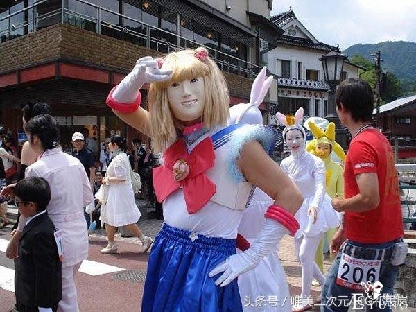 动漫界的奇葩cosplay大全，部分画风略显诡异-4.jpg