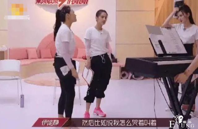 被星爷捧红又与星爷闹掰，老公出面帮她解约，如今靠综艺回归荧屏-16.jpg
