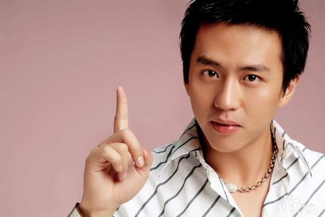 四大中生拉开差距，黄晓明坚持拍戏，邓超变综艺咖，刘烨掉队严重-2.jpg