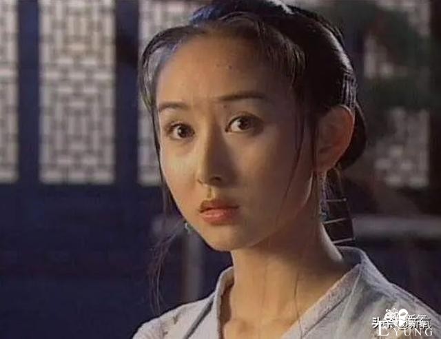 嫁给身家50亿的老公，竟然综艺舞台身穿500块衣服就上台？-35.jpg