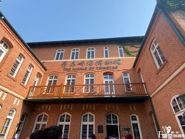 大国小鲜@新发展理念丨打卡藏在酒厂里的博物馆 在这里你也可以是青啤代言人-1.jpg