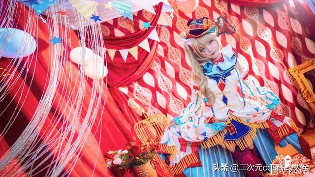 不想被学生知道玩cos的美术老师，却被学生认了出来-3.jpg