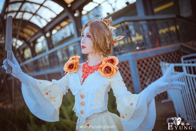 《第五人格》红夫人cos，魅力怡人，气质出众美到心坎里-2.jpg