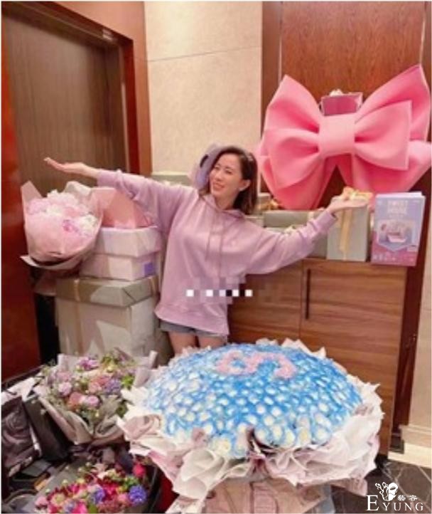 佘诗曼生日派对现场曝光，阿佘秀细腰长腿状态佳，尹正向佐现身-4.jpg