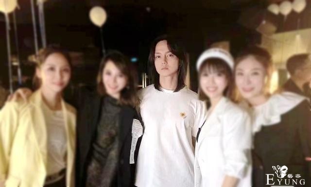 佘诗曼生日派对现场曝光，阿佘秀细腰长腿状态佳，尹正向佐现身-10.jpg