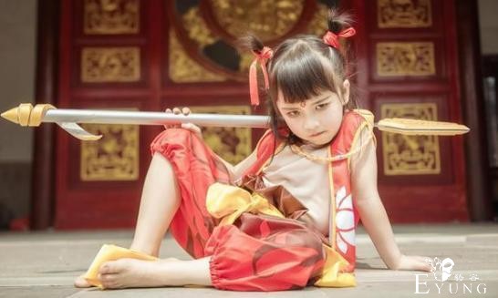 漫展的小朋友越来越多，有人觉得是坏事，小孩子该去漫展么？-4.jpg