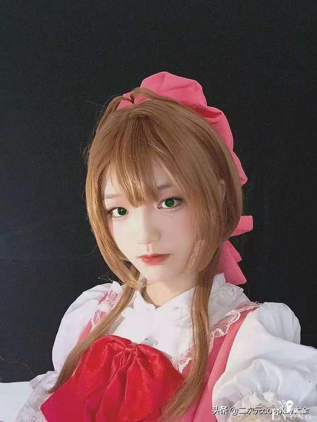 她是一位护理专业的学生，喜欢三坑，想成为一名护士-1.jpg