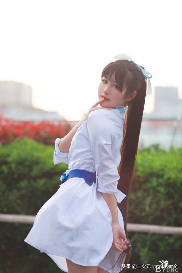 可爱青春的白裙美少女，叶月恋cos，余晖洒落唯美有活力-7.jpg