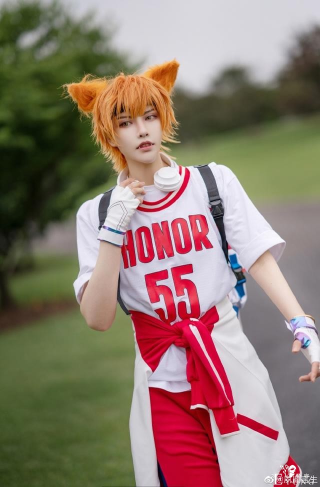 《王者荣耀》百里玄策cos，青春活力，可爱到想揉耳朵-1.jpg