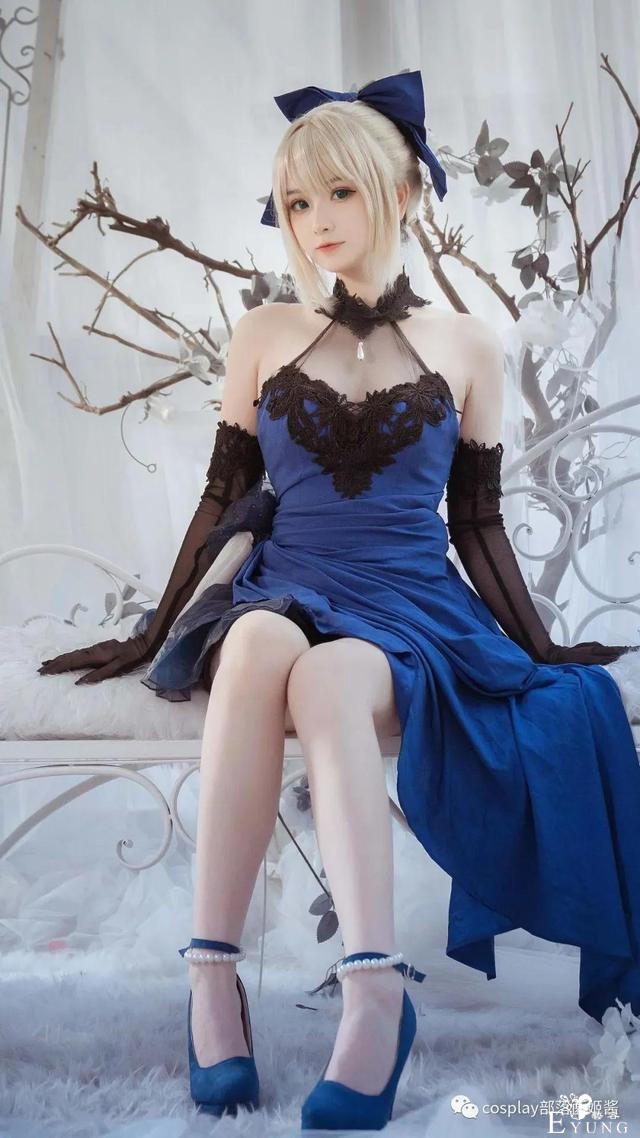 cos：二次元cos大赏saber设定集蓝礼服-2.jpg