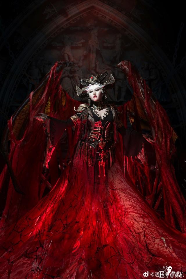 《暗黑破坏神4》莉莉斯cos，精美绝伦，震撼场面堪比CG视图-1.jpg