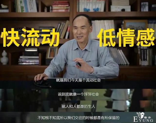 壁咚、变装、喊主人：我在北京最火男执事店，体会萧亚轩的愉快-15.jpg