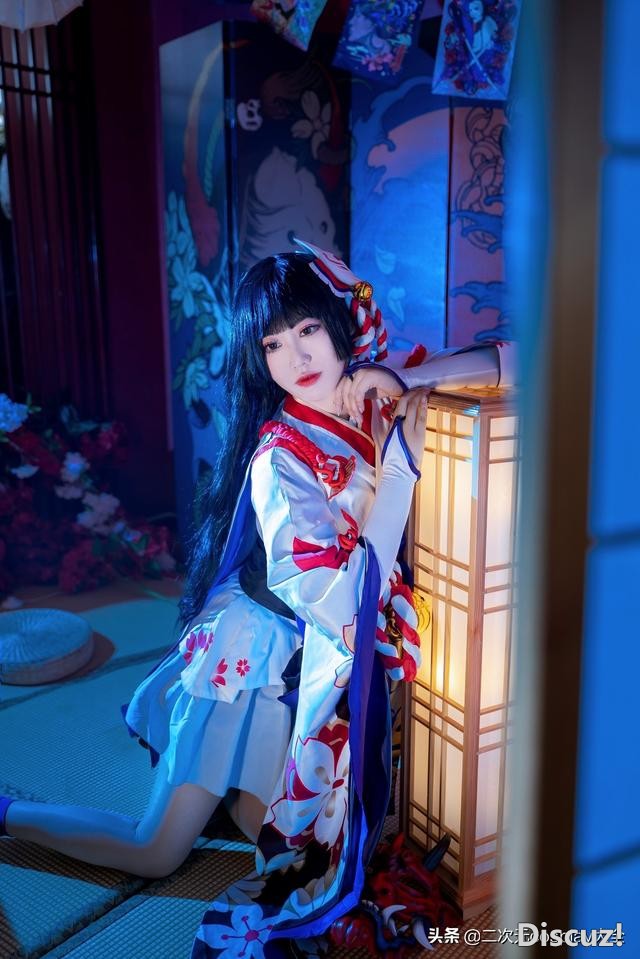 阴阳师雪女月见之樱cos，场景与装饰惊艳，举止神态怡人-1.jpg