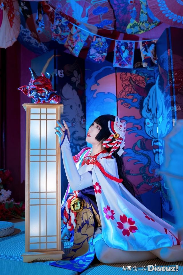 阴阳师雪女月见之樱cos，场景与装饰惊艳，举止神态怡人-2.jpg