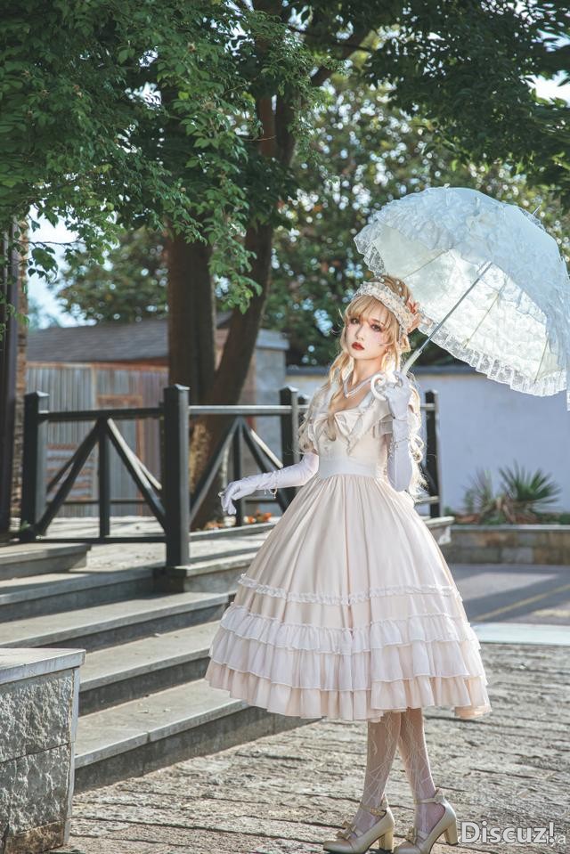玫瑰舞会Lolita：优雅美丽，有在逃公主的感觉-4.jpg