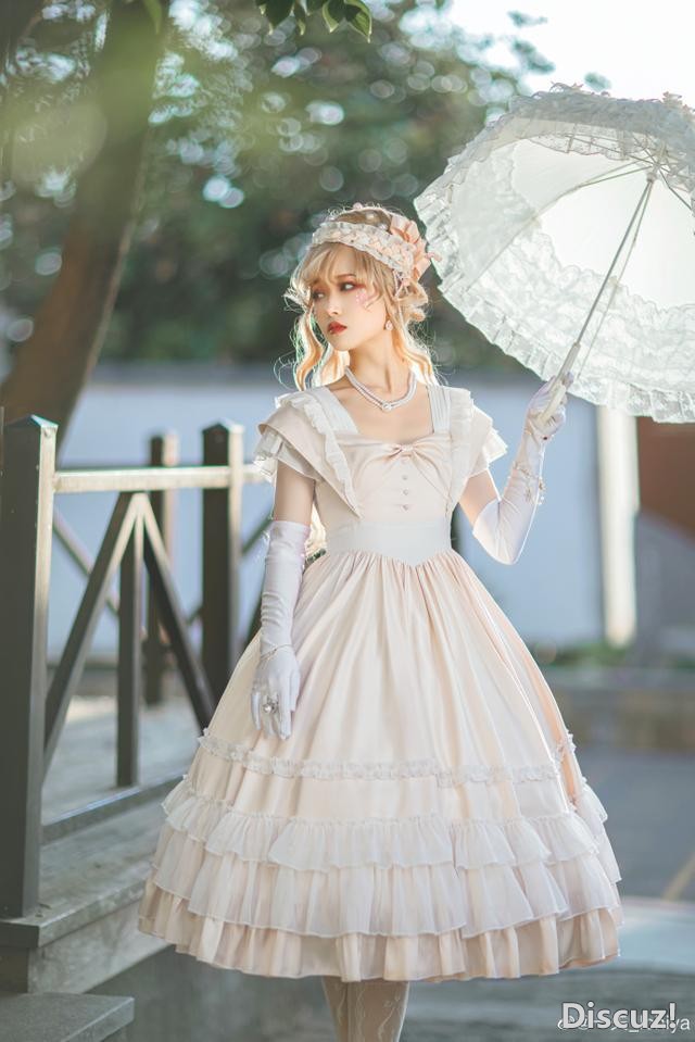 玫瑰舞会Lolita：优雅美丽，有在逃公主的感觉-8.jpg