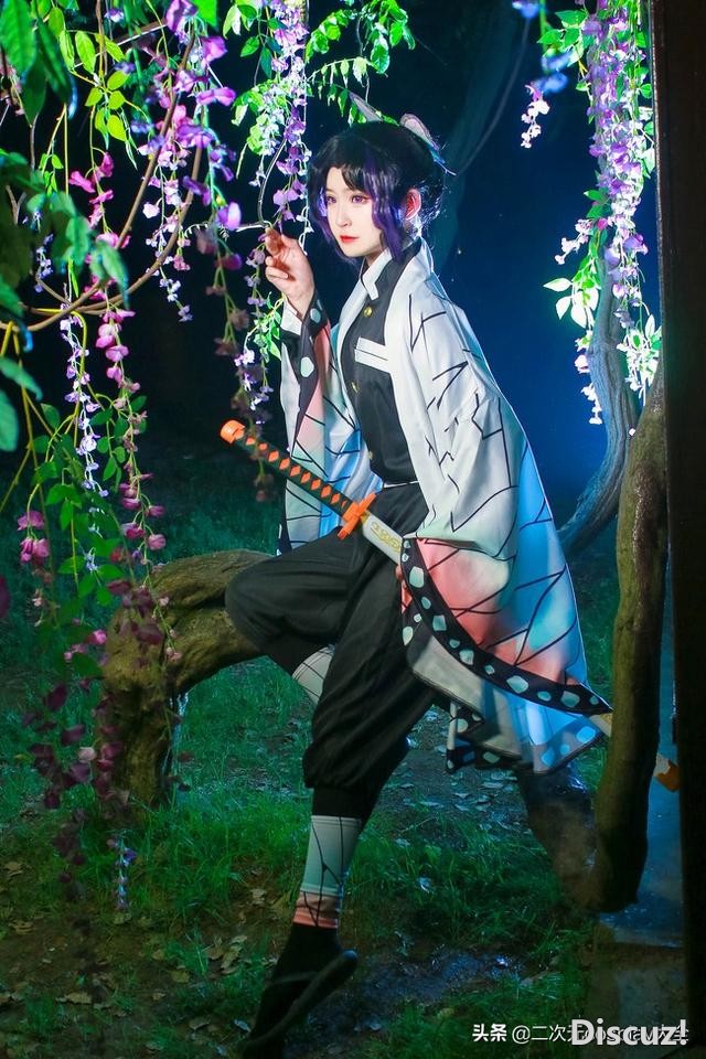 《鬼灭之刃》蝴蝶忍cos，景与光交融，美到让人喜欢-2.jpg
