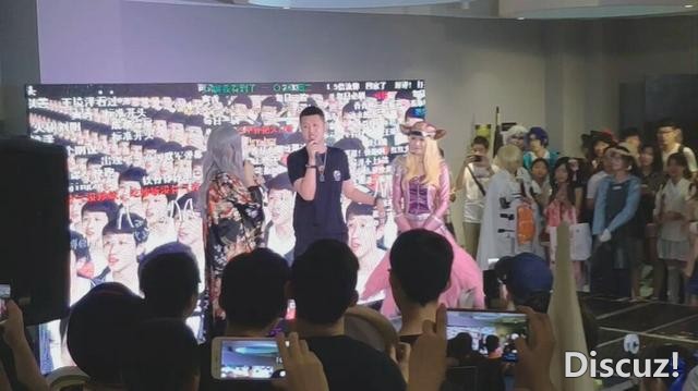 国内漫展请过的神奇嘉宾们，VAN和孙笑川都有，请偶像明星就很迷-4.jpg