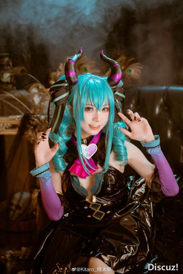 初音未来小恶魔cos，超级无敌可爱，不管怎么样都好可爱-2.jpg