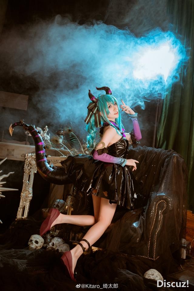 初音未来小恶魔cos，超级无敌可爱，不管怎么样都好可爱-4.jpg