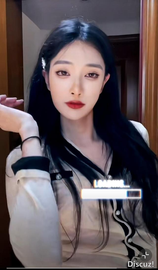化女妆穿女装，对镜摆性感pose，男人美起来，可真没女人什么事了-19.jpg