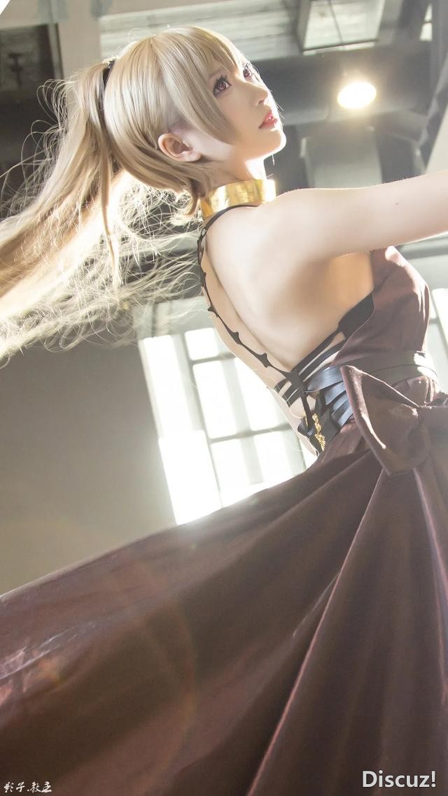 五官精致的二次元Cosplay小姐姐-1.jpg
