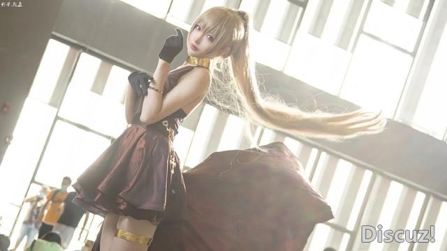 五官精致的二次元Cosplay小姐姐-3.jpg