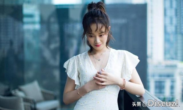 花了10年时间从恶毒女配到主演，这次有冯小刚加持，她也红不了？-11.jpg