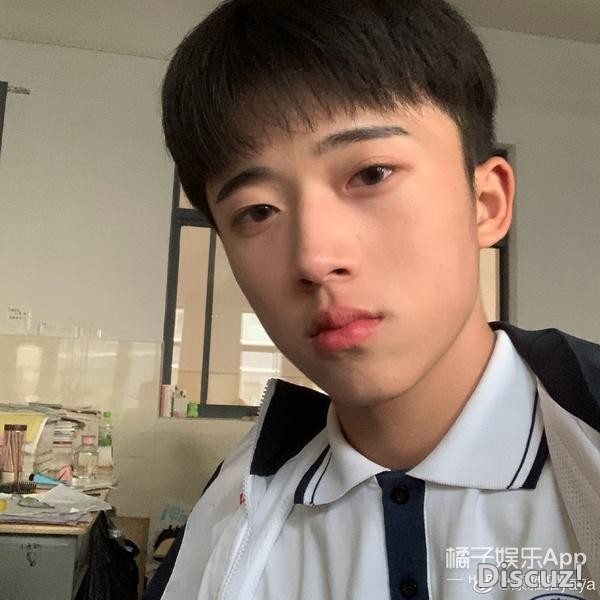 美到模糊性别？这些女装大佬化妆前后对比惊人，叫声老婆不过分吧-5.jpg
