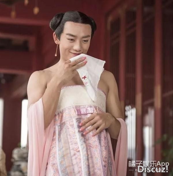 美到模糊性别？这些女装大佬化妆前后对比惊人，叫声老婆不过分吧-21.jpg