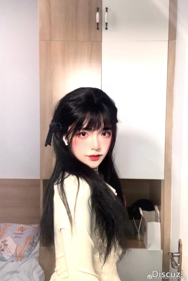 美到模糊性别？这些女装大佬化妆前后对比惊人，叫声老婆不过分吧-59.jpg