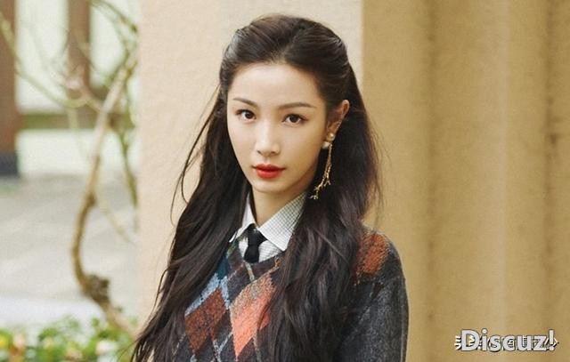 欢娱七朵小花“内卷”严重，白鹿剑指一姐宝座，张楠成于正新宠-7.jpg